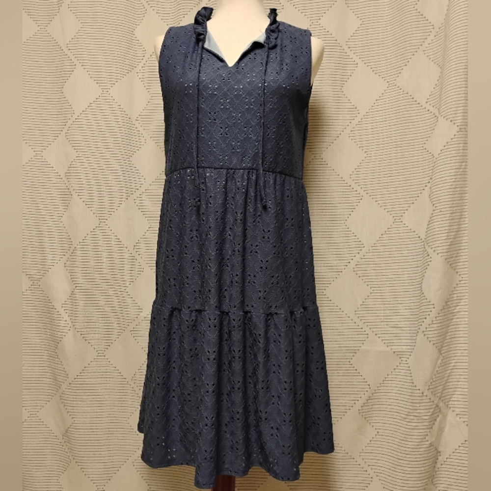 Discount Divas Boutique Sleeveless Dusty Blue Dress Eyelets Women's Size Large